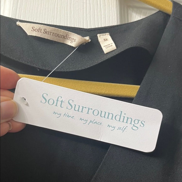 ❤️‍🔥🖤❤️‍🔥Soft Surroundings Elegant Black V-Neck Blouse❤️‍🔥🖤❤️‍🔥 - Picture 4 of 6